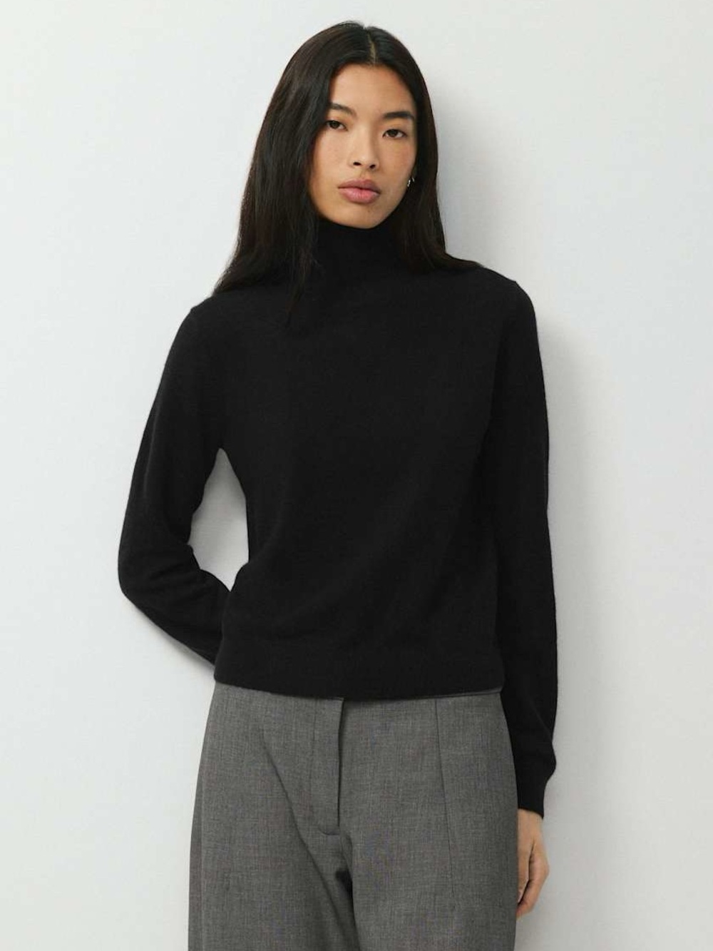 Aritzia Babaton Cashmere & Wool Knit Black Turtleneck Sweater